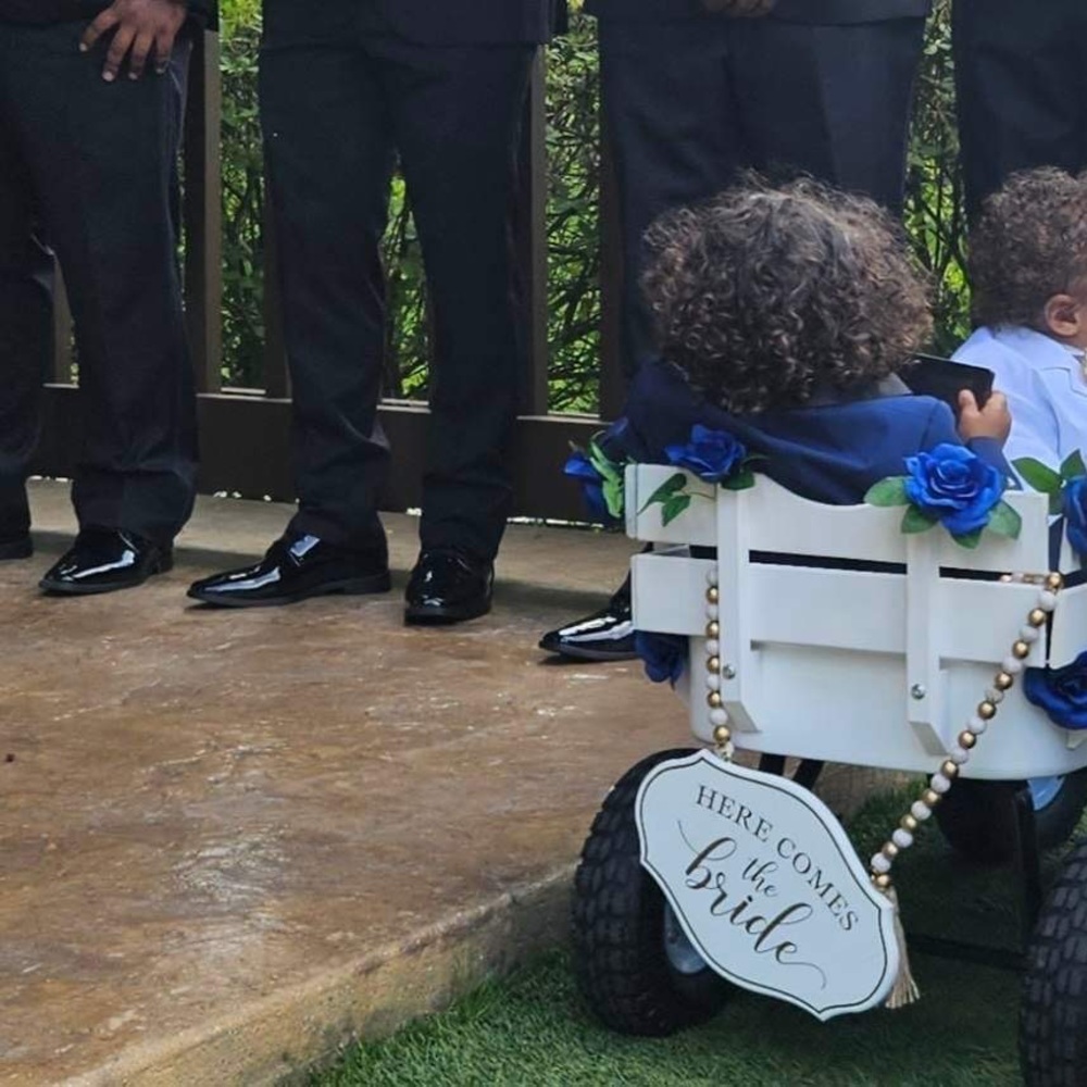 Wagon for sale with sign